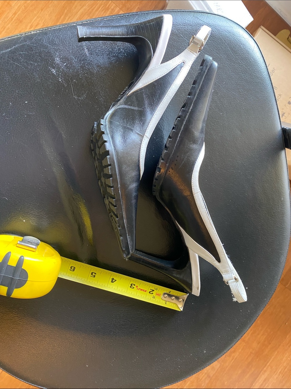 Shoes - Picture 4 of 5
